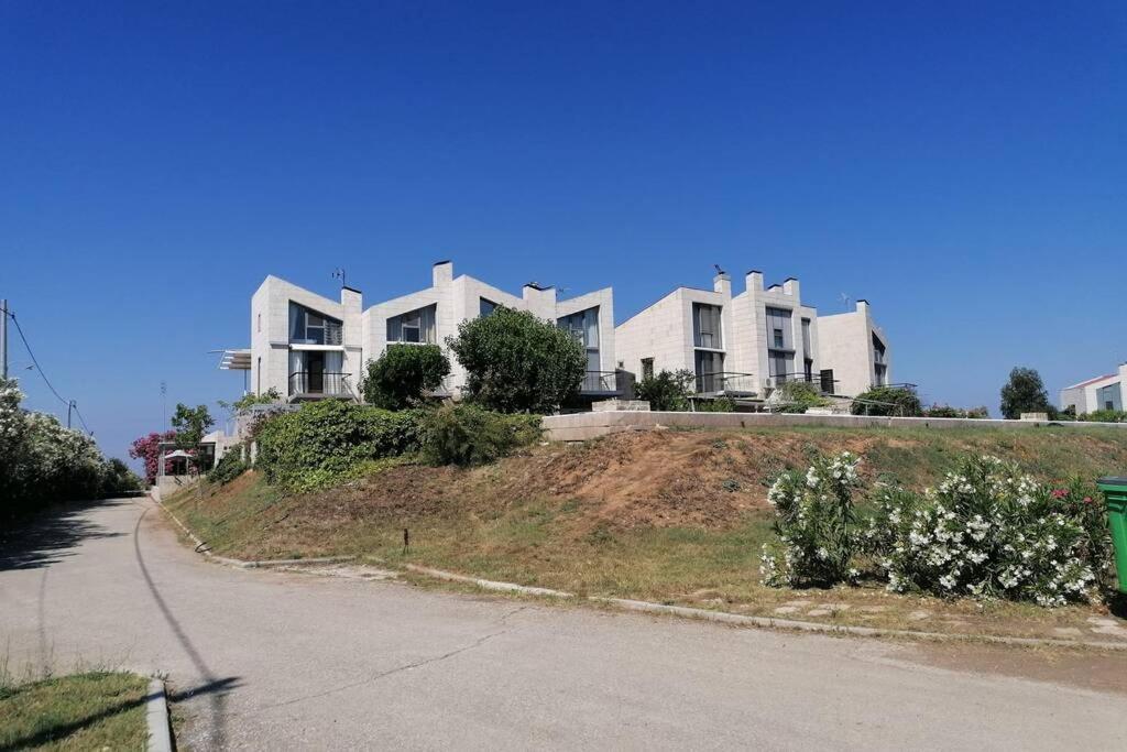Deluxe Villa In Village Club Kassandra Exterior photo
